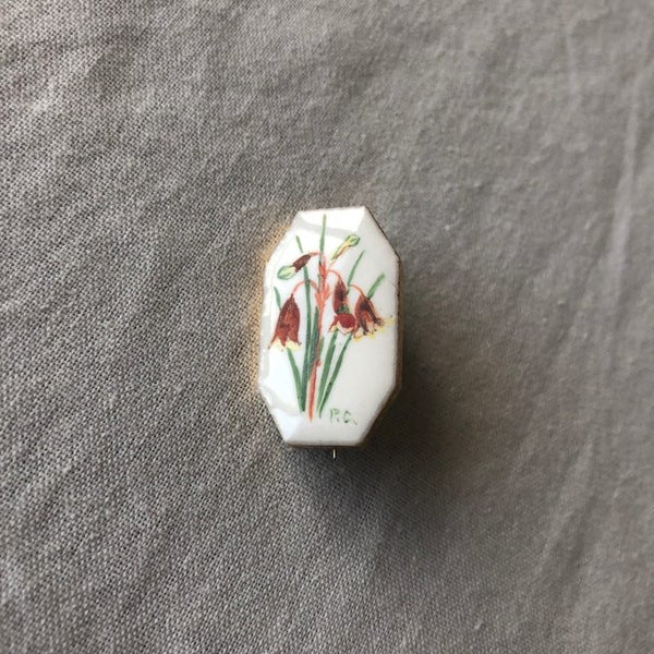 Vintage Hand Painted Porcelain Floral Brooch Carousel 2