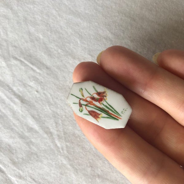 Vintage Hand Painted Porcelain Floral Brooch Carousel 20