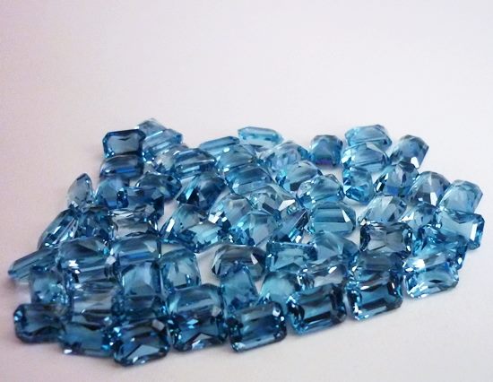 100CT+ BEAUTIFUL NATURAL SKY BLUE OCTAGON TOPAZ HUGE LOT 70pcs Carousel 1
