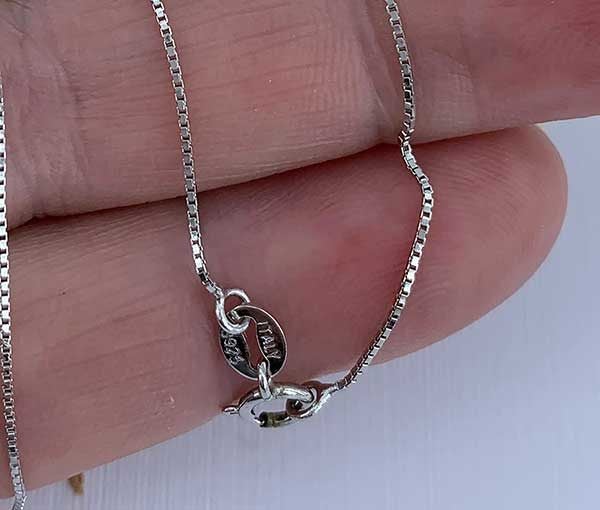 925 Sterling Silver Fine Box Chain (.6mm) Carousel 2