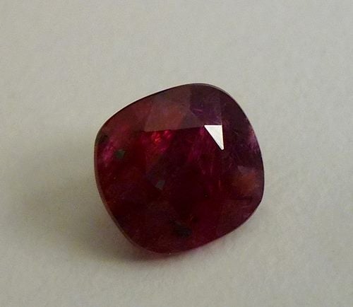 2.13CT UNHEATED EXQUISITE HUGE 100% NATURAL BLOOD RED OVAL RUBY Carousel 1