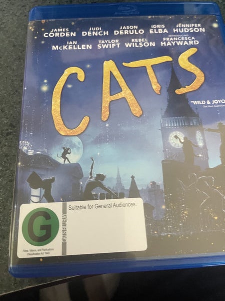 Cats (2019) Carousel 1