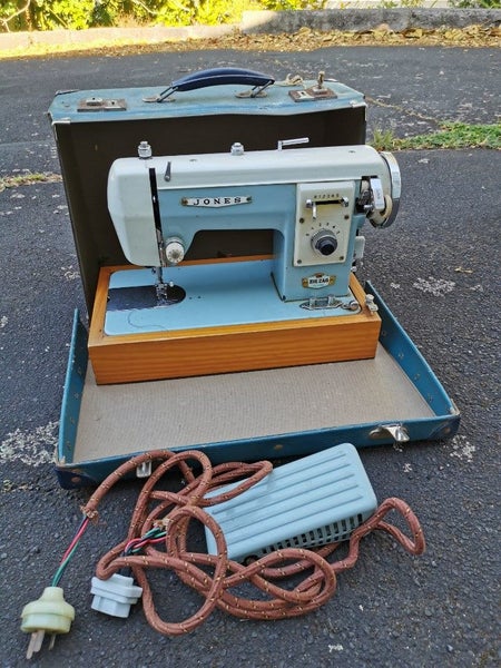 Old Jones Retro ZigZag Sewing Machine Carousel 2