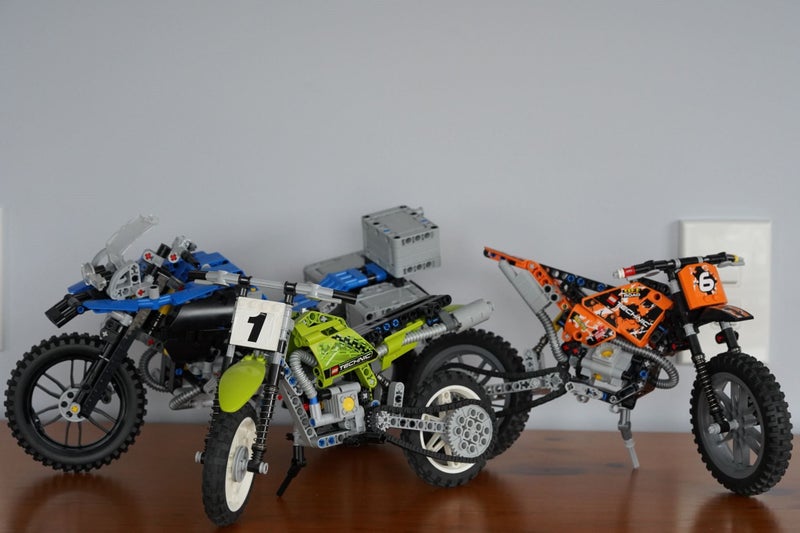 9x Lego Technic Motorcycle collection 8420 8051 +chopper 42007 42036 42063 42107 Carousel 7
