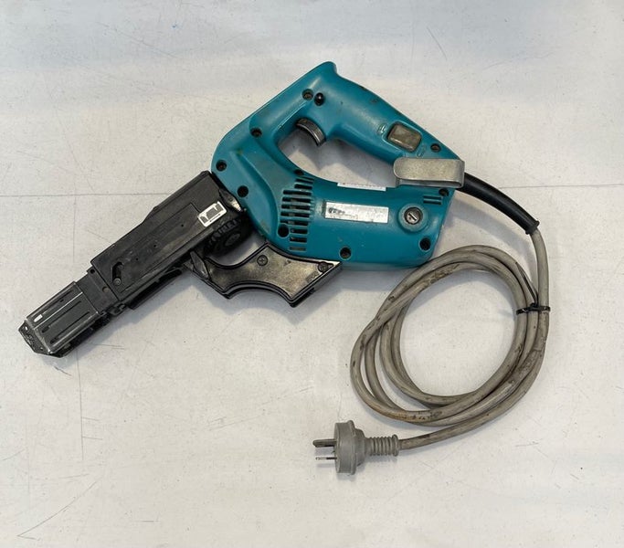 Makita 6834 online bit