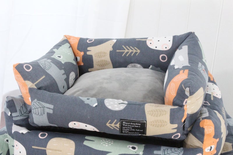 Pet Bed ^ Large ^ ^ Anti-slip bottom Guaranteed ^ Carousel 2