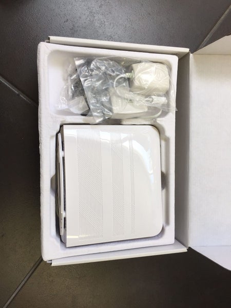 Vodafone HG556a WIFI4 N300 ADSL2+\Mobile 3G Modem/Router Carousel 4