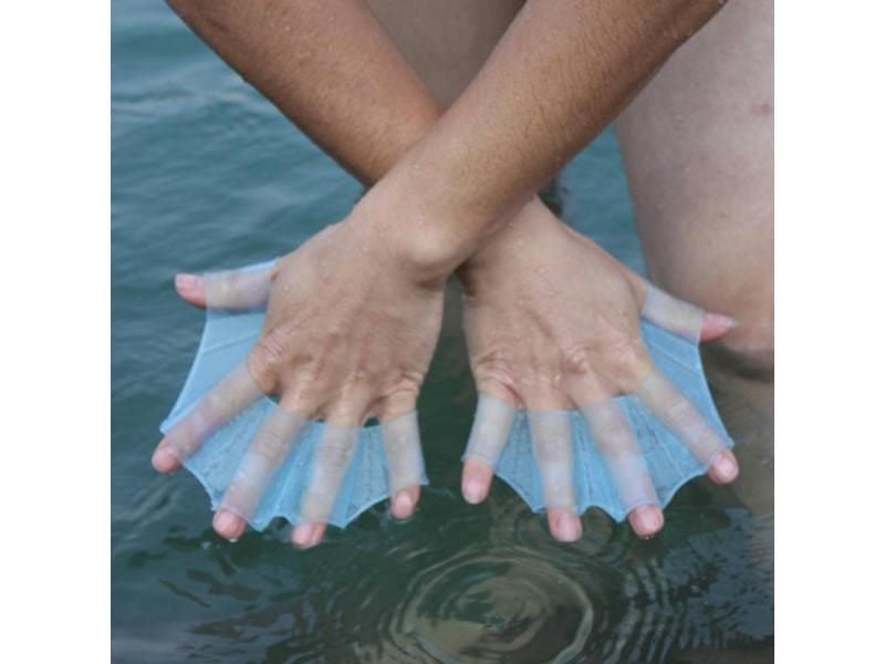 1Pair Hot Sale Unisex Frog Type Silicone Girdles Swimming Hand Fins Flippers Carousel 2