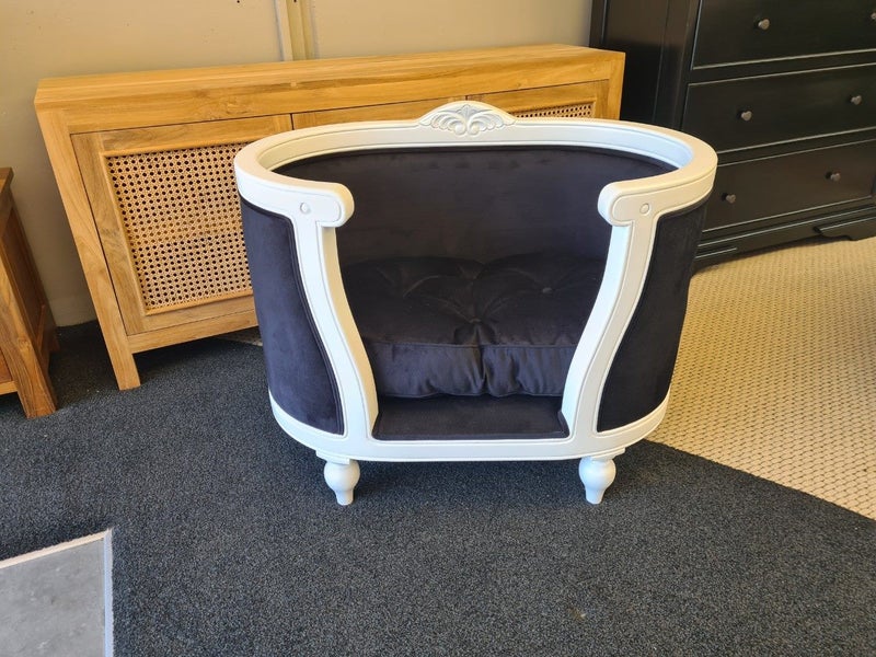 PET BED Carousel 2