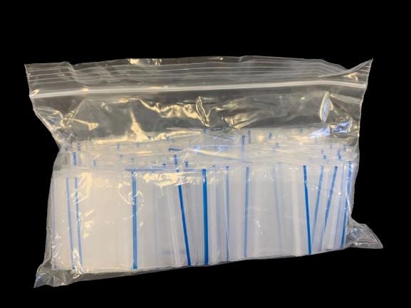 100Pc 3cm x 3cm Zipper Seal Bags / Resealable Plastic Bags / Zip Lock Bags Carousel 2