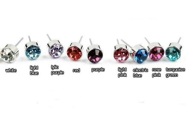 zirconia Studs earrings - 1 pair (Light blue) with gift box Carousel 1