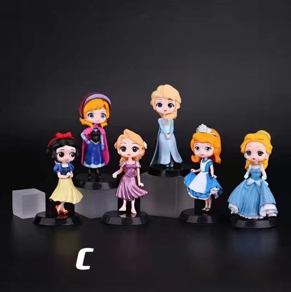 Disney Princess Figures Pack A 6pcs + 12pcs (clothes) Carousel 2