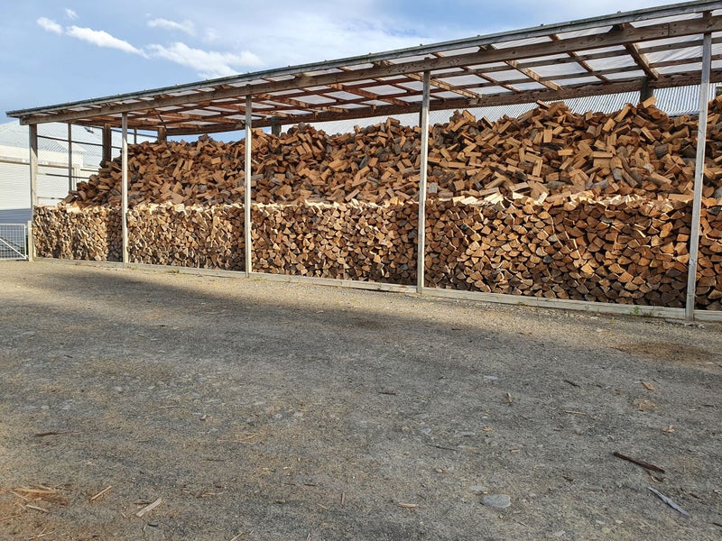 FIREWOOD WITH FREE DELIVERY & KINDLING Carousel 1
