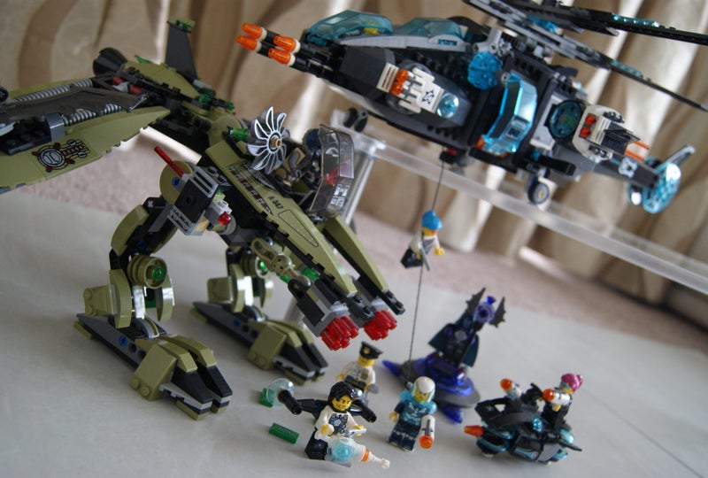 [RARE] *BULK* X2 Discontinued LEGO Ultra Agents HURRICANE HEIST & ULTRACOPTER Carousel 1