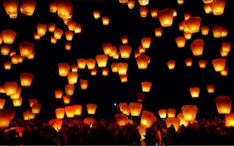 10x Sky Lantern Assorted Colours / Flying Lanterns Carousel 6