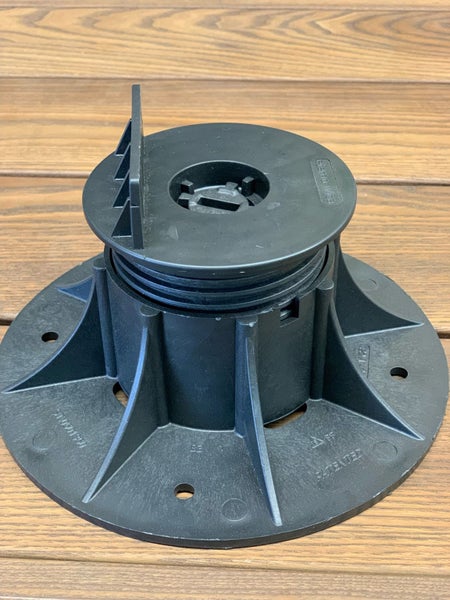 Nurajack SE03 Deck Pedestal with Joist Head Carousel 1