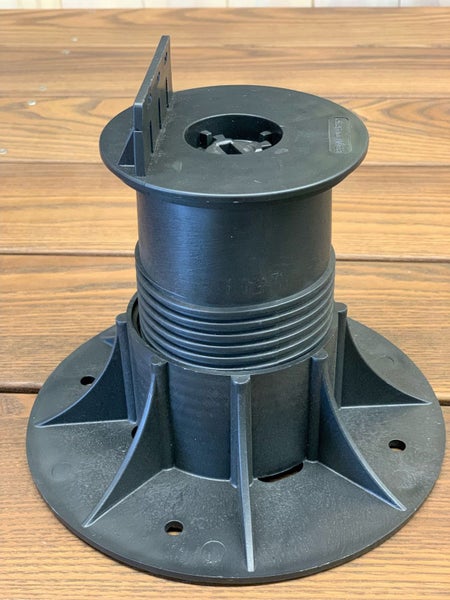 Nurajack SE04 Deck Pedestal with Joist Head Carousel 1