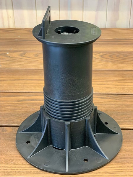 Nurajack SE05 Deck Pedestal with Joist Head Carousel 1