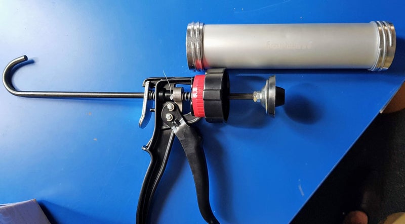 FORTUM Aluminium Tube, Sausage Caulking Gun 400 ml/230mm Carousel 3