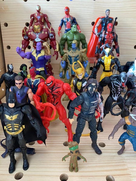 superhero figures kids toys 28pcs Carousel 2