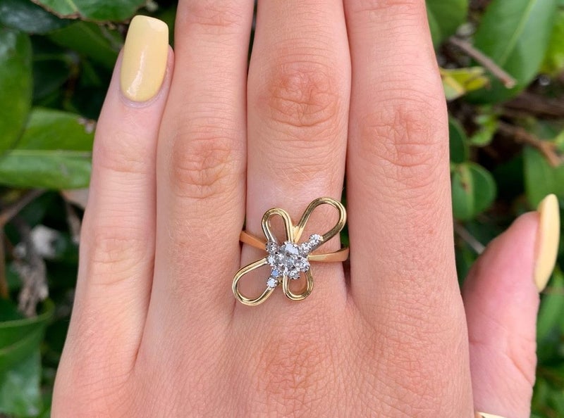 18ct Yellow Gold Diamond Bow Ring ~ $3,20062864735382915112