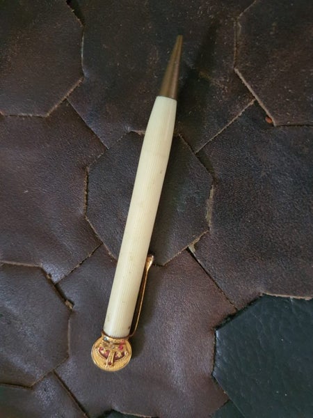 Vintage Corronation Pen Carousel 1