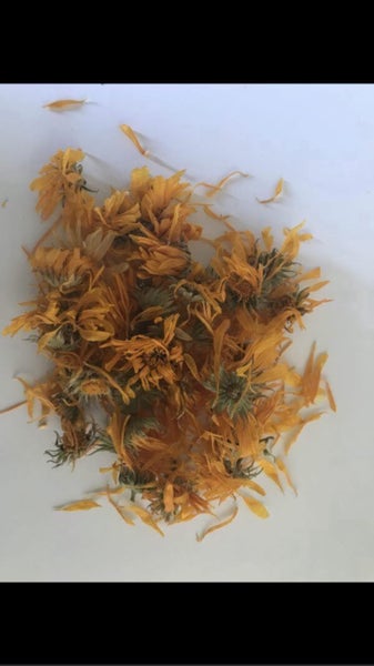 Dried Calendula flowers Carousel 1