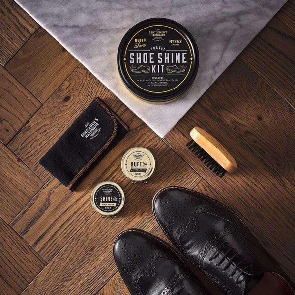 GENTLEMANS HARDWARE TRAVEL SHOE SHINE KIT Carousel 1