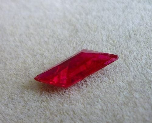0.85CT BEAUTIFUL 100% NATURAL TOP RED FANCY CUT RUBY Carousel 8