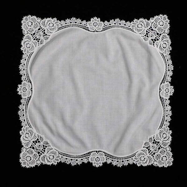 Lace wedding handkerchief in 100% premium cotton "Arabella" Carousel 2