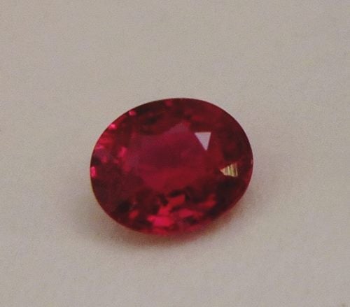 0.45CT VERY BEAUTIFUL TOP RED 100% NATURAL OVAL RUBY Carousel 1