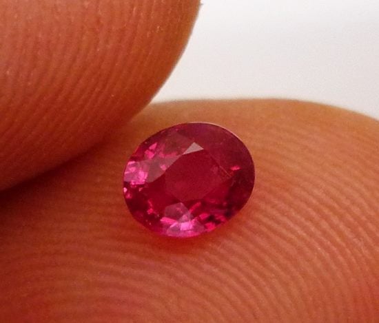 0.45CT VERY BEAUTIFUL TOP RED 100% NATURAL OVAL RUBY Carousel 2