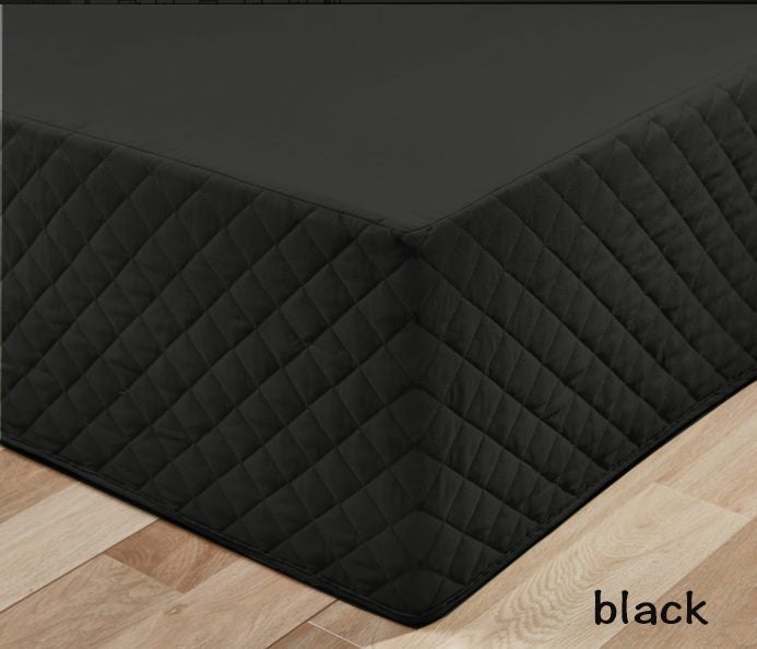 LIVEINSTYLE Quilted Valance KING BLACK Carousel 1