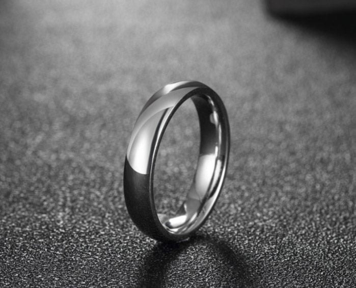 Wedding Ring in 316 Stainless Steel Unisex Ring / Size 9 Carousel 2