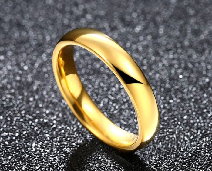 Wedding Ring in 316 Stainless Steel & Gold Plated Unisex Ring / Size 8 Carousel 1