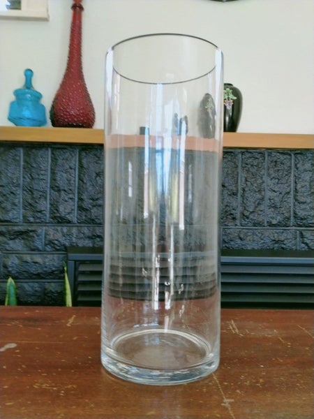 Tall cylindrical floor vase Carousel 1
