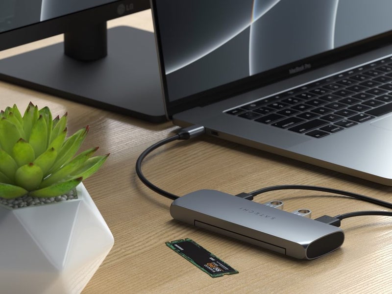 Satechi USB-C Hybrid Multiport Adapter With SSD Enclosure - Space Grey Carousel 6
