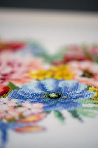 Vervaco Cross Stitch Kit - Heart of flowers Carousel 5