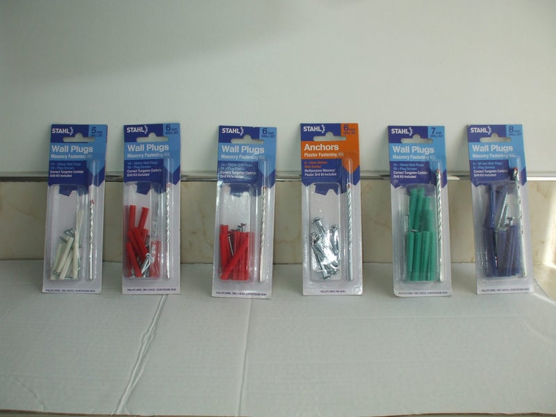 95% OFF, 7 Different Sizes of STAHL Masonry Fastening Kit (Wall Plugs+Screw+Bit) Carousel 1