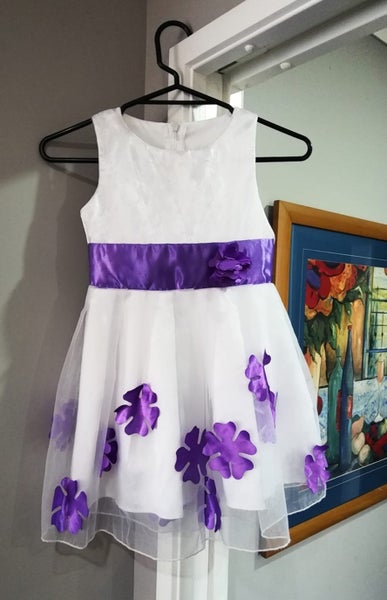 beautiful dresses/flower girl dress sz5-6 Carousel 1