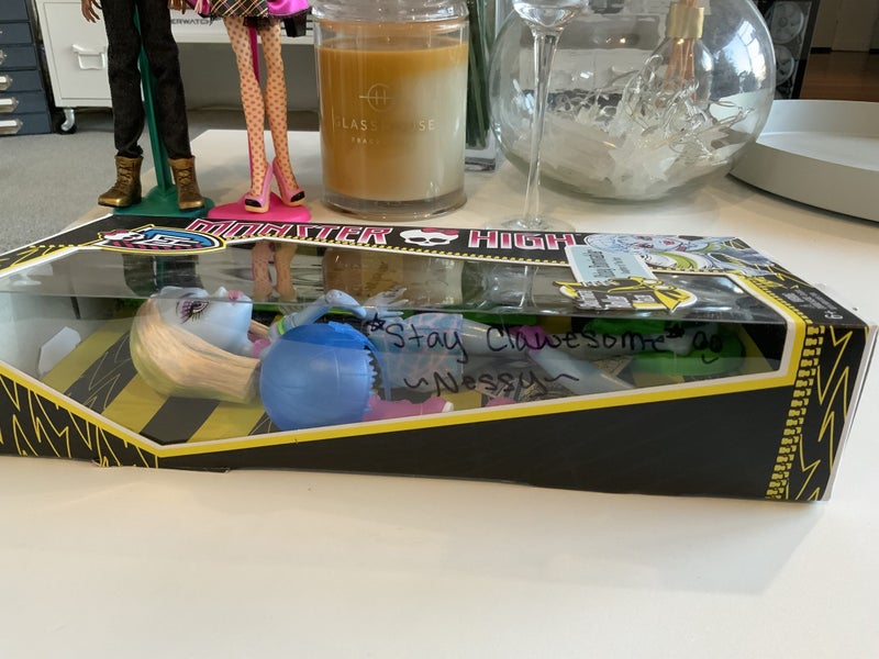 Monster High Abbey Bominable Skultimate Roller Maze (signed by WookieWarrior23) Carousel 4