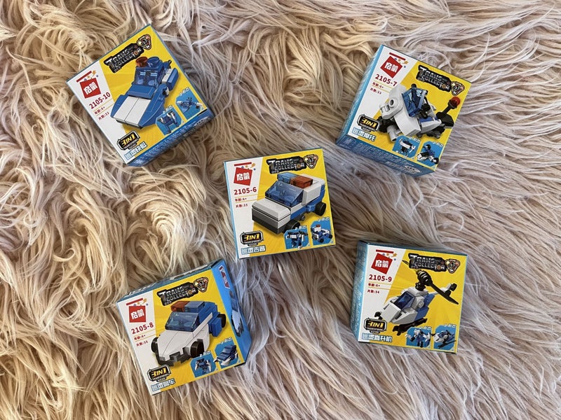 3 in 1 Trans-Collector - Police Force Set Carousel 1
