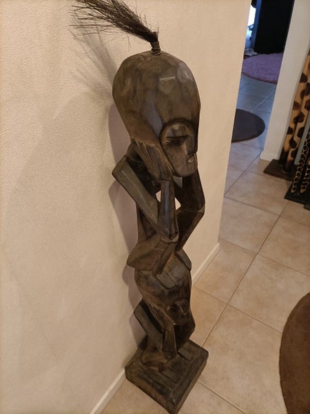 African sculpture Carousel 3