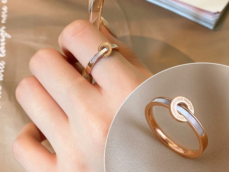 316L Stainless Steel Rose Gold Band Shell Ring Size 8 Carousel 1