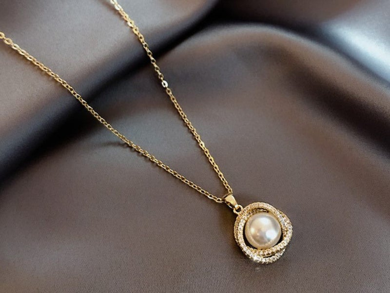 Gorgeous & Quality Pearl Necklace In Stainless Steel 18KGP Gold Jewellery Gift Carousel 1