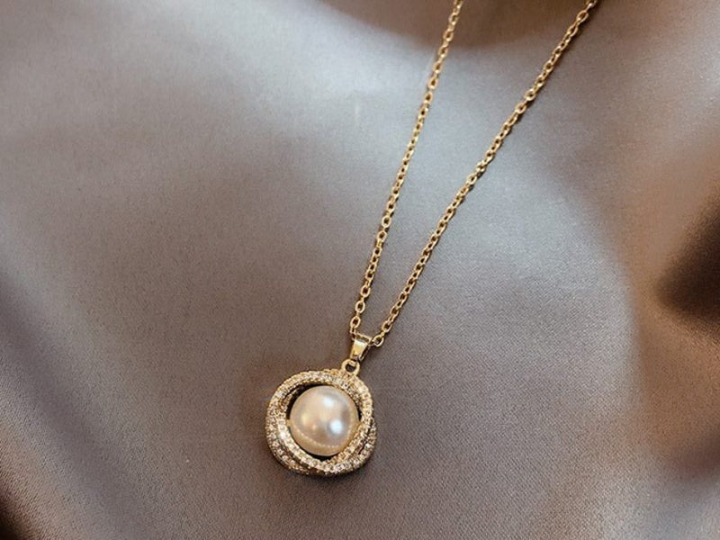 Gorgeous & Quality Pearl Necklace In Stainless Steel 18KGP Gold Jewellery Gift Carousel 2