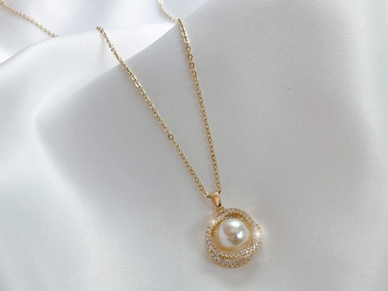 Gorgeous & Quality Pearl Necklace In Stainless Steel 18KGP Gold Jewellery Gift Carousel 3
