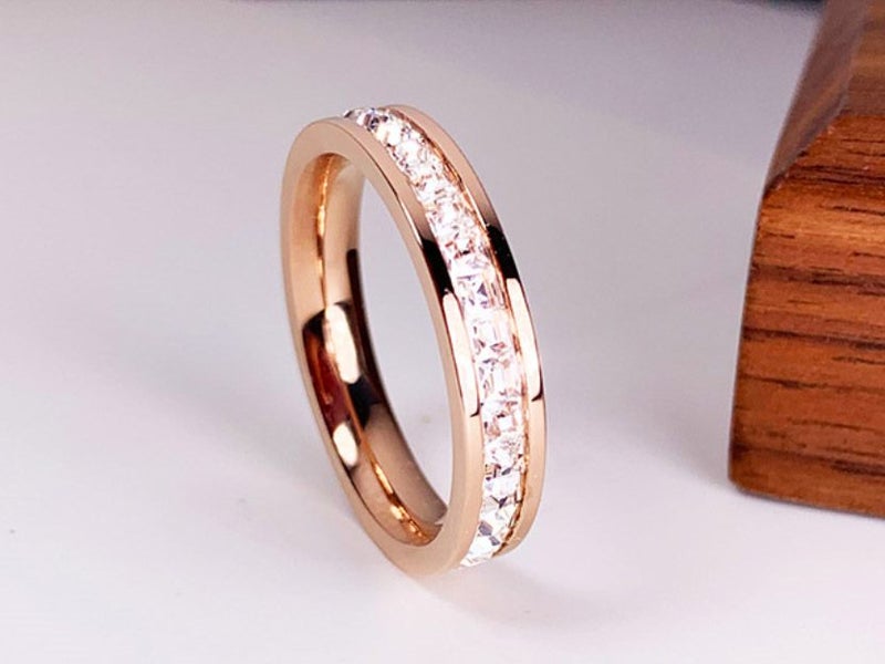 Wedding Ring Band In 316L Stainless Steel Rose Gold Plated S8 Carousel 2