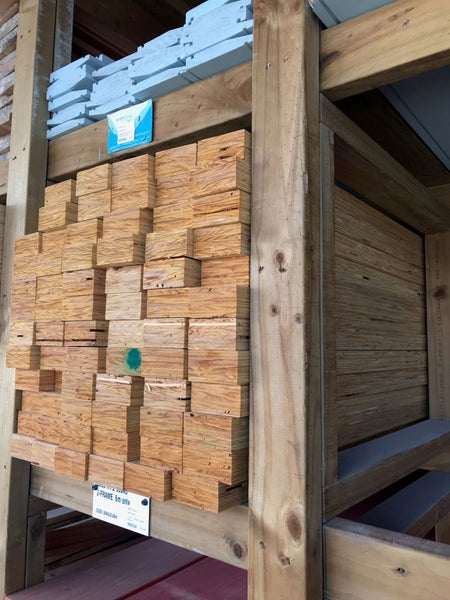 LVL8 J-Frame 90 x 45 H1.2 6.0m Length Carousel 1