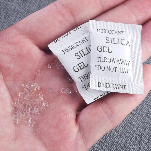 50 Pack 1g Non-Toxic Silica Gel Desiccant Sachet Damp Moisture Absorber Dehumid Carousel 2
